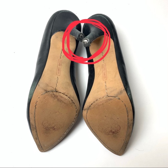 Vince Camuto Black Leather Classic Pumps - Picture 7 of 7